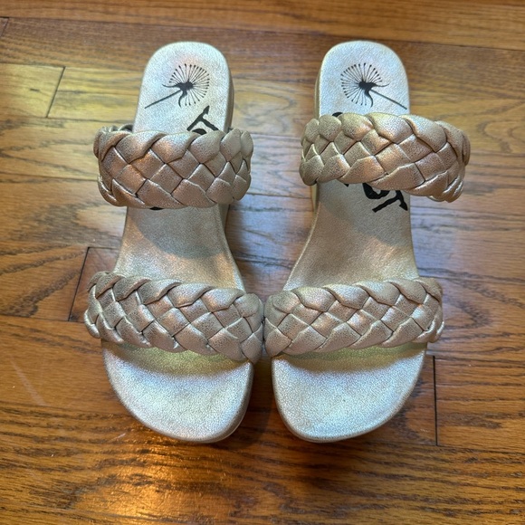 OTBT Shoes - OTBT - Fluent in Silver platform wedge heels braided straps size 7.5